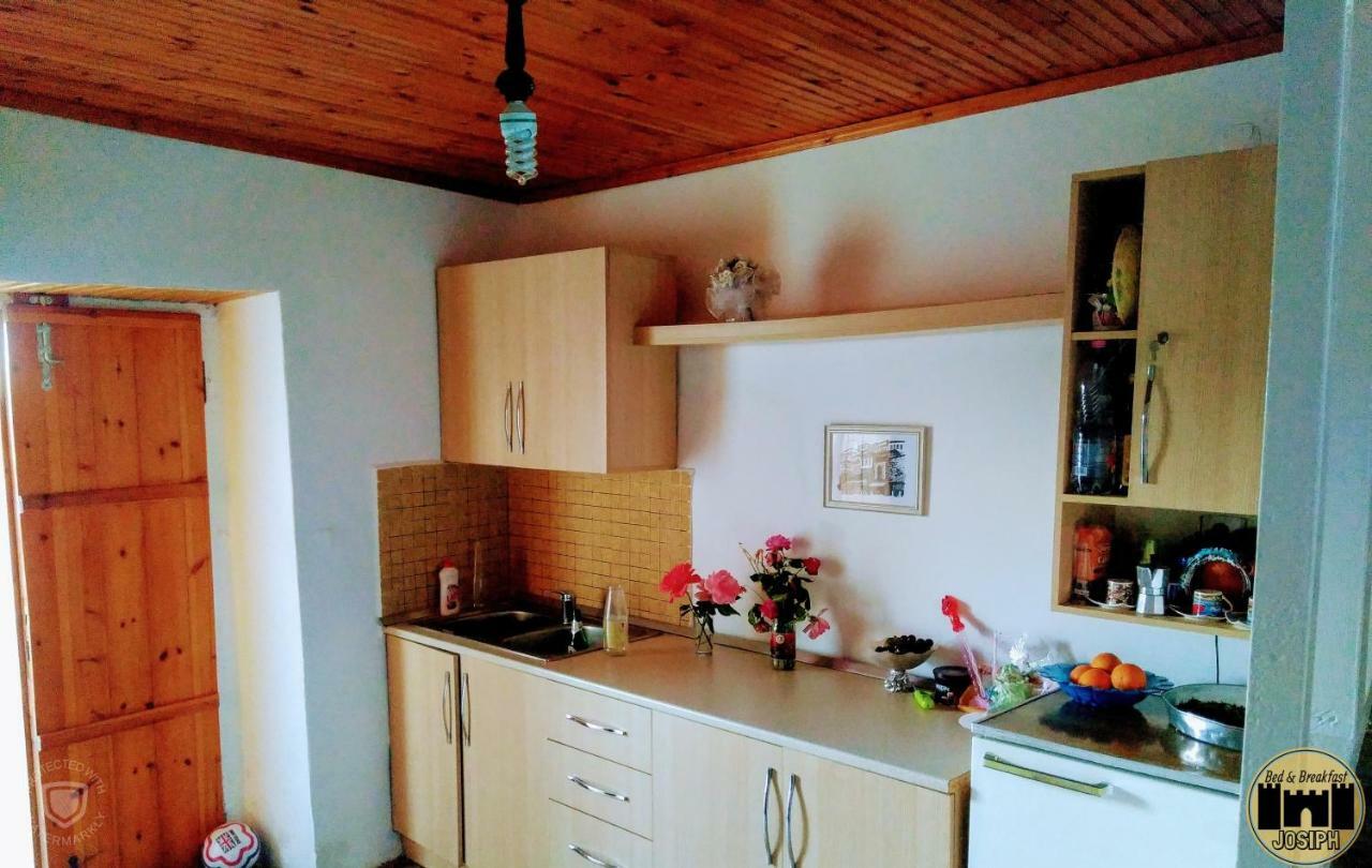 Bed & Breakfast Josiph Берат Экстерьер фото